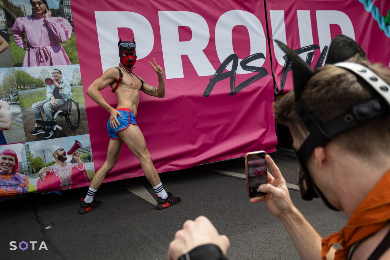 когда прошел гей парад на украине фото 17