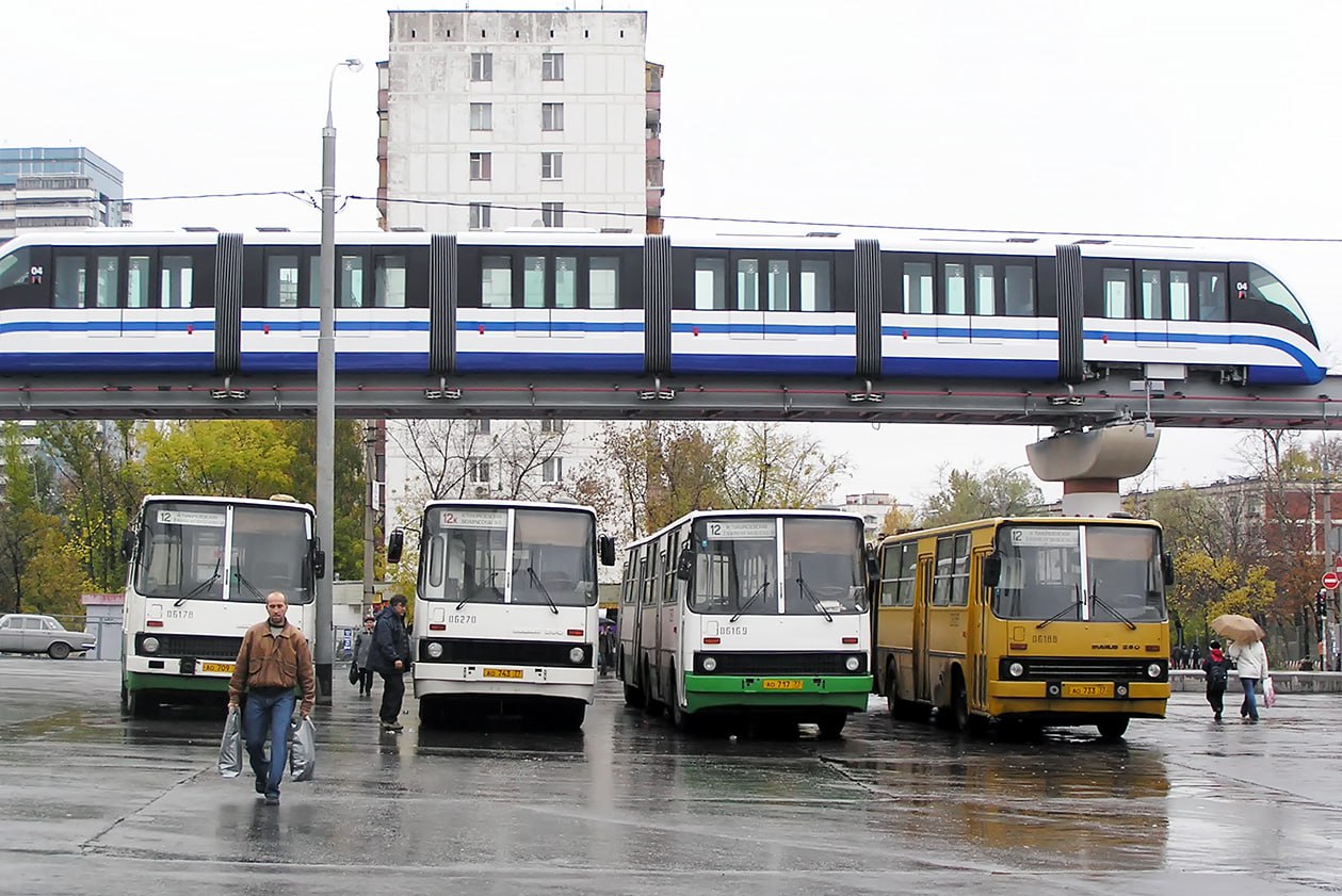 очередь на автобус в москве