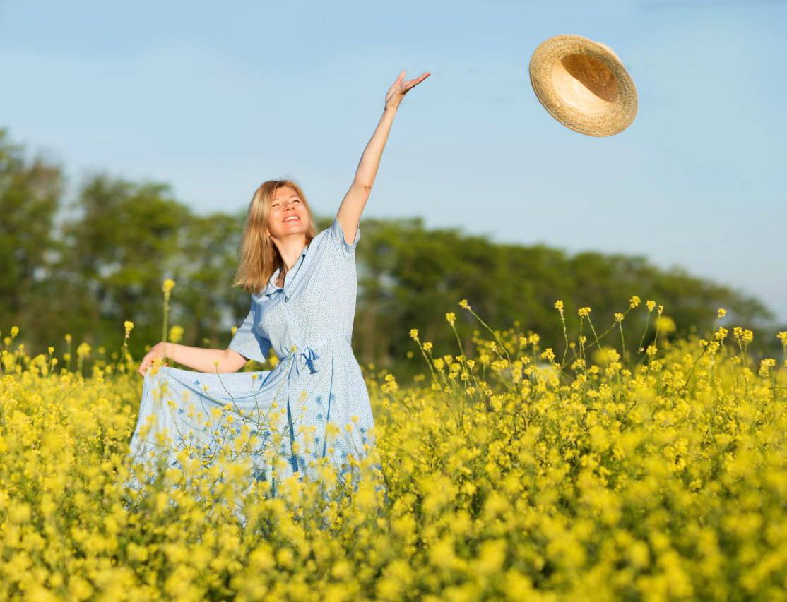 Woman psy. Фото в рапсе девушек идеи. Девушка Просковья из под кто поёт.