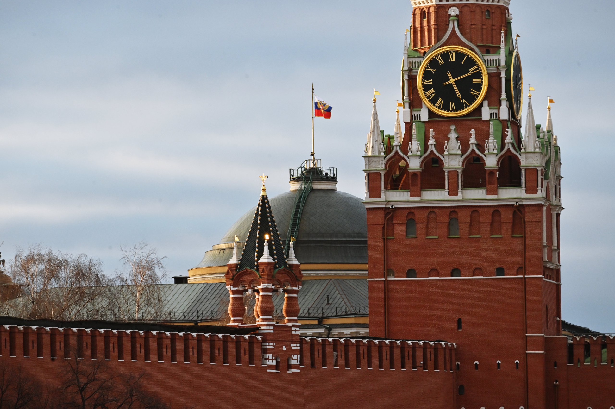 Кому принадлежит спасская башня кремля. Спасская башня Кремля. Спасская башня башни Московского Кремля. Куранты на Спасской башне Московского Кремля. Спасская башня Московского Кремля фото.