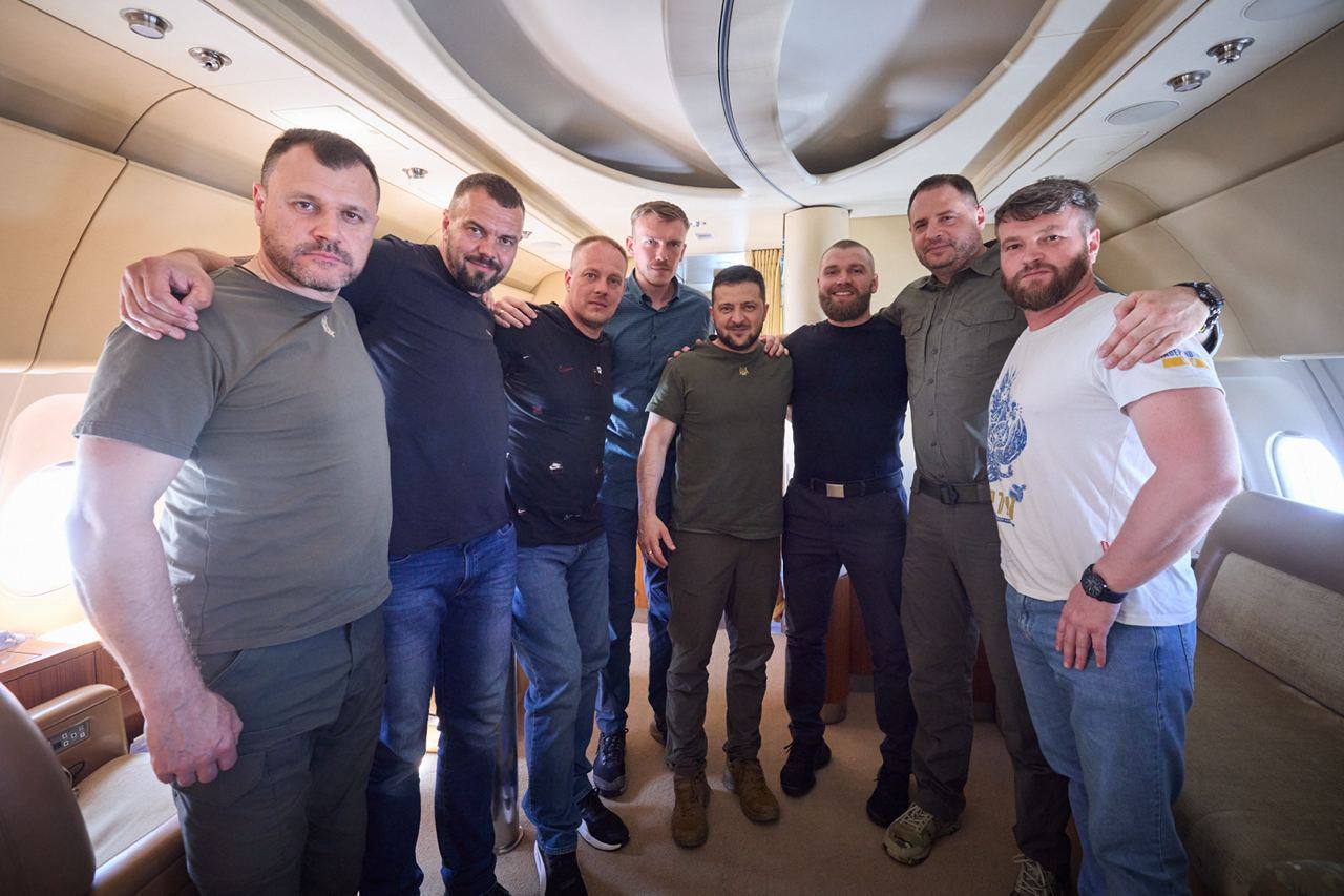 Командиры подразделения ВСУ &laquo;Азов&raquo; (внесено в РФ в списки террористических, экстремистских и запрещено) вернулись из Турции