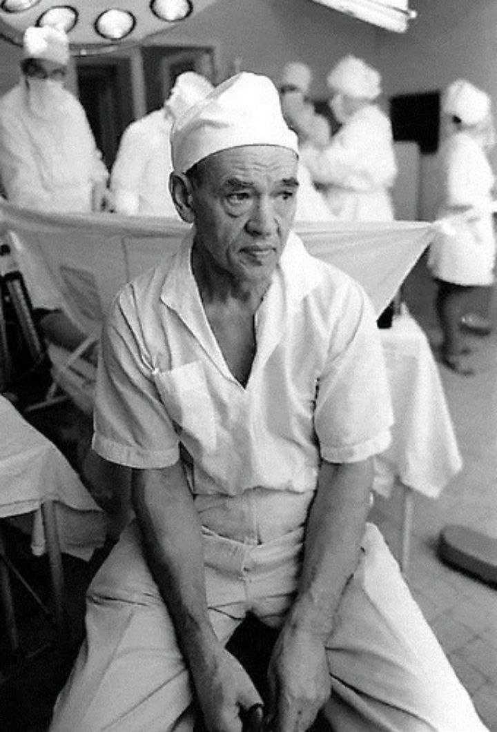 Углов фёдор григорьевич (1904-2008). Фёдор углов хирург. Столетний хирург. Столетний хирург. Советы 100 летнего хирурга.