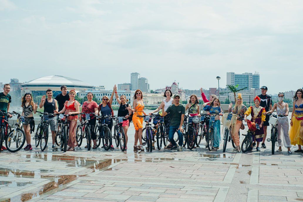 Казань 2023 лето. Мероприятия летом в городе. Зона отдыха с пуфиками на природе. Мероприятия летом в городе. Мероприятия в питере в августе.